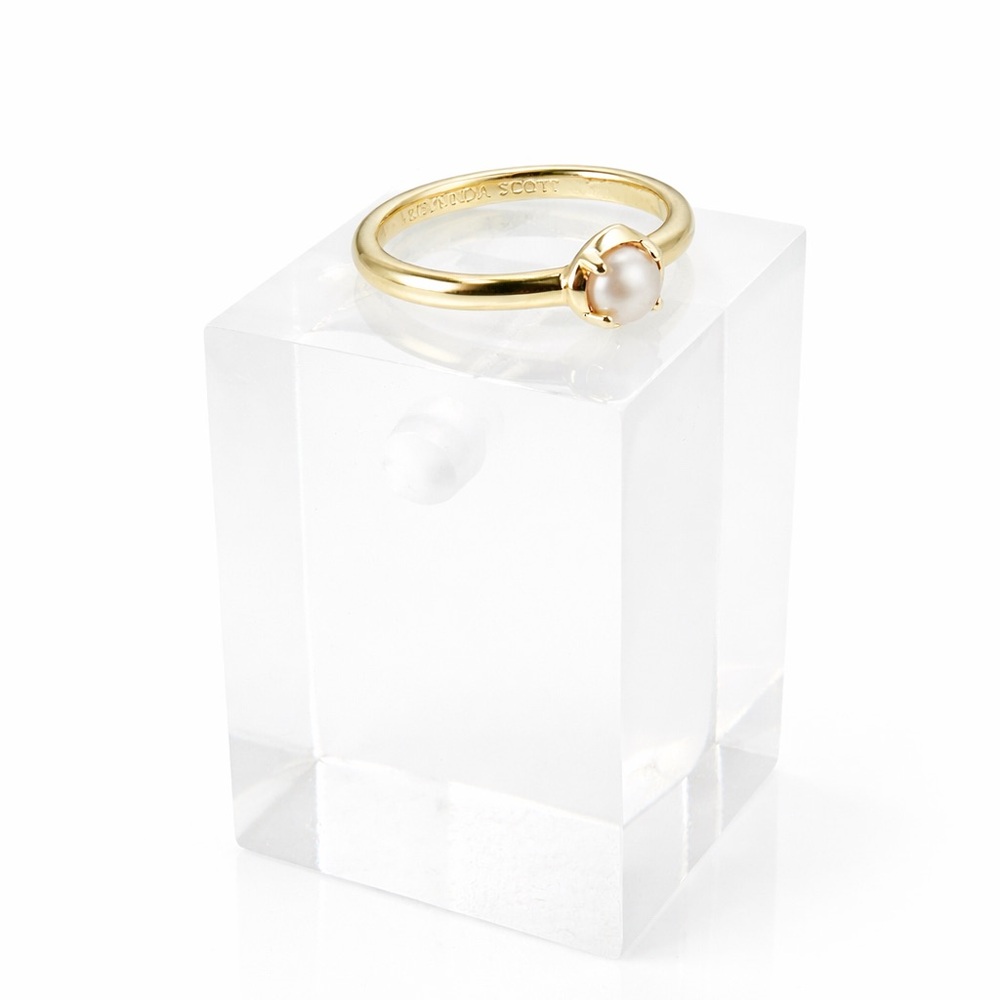 Kendra Scott Henley Pearl Band Ring in a Pearl/Gold Size 7 - Picture 3 of 5